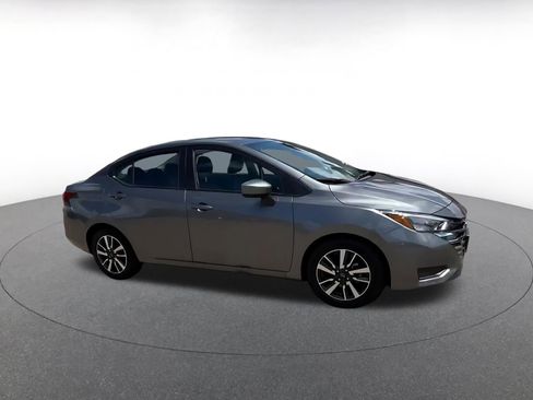 Used 2025 Nissan Versa SV FWD image 2