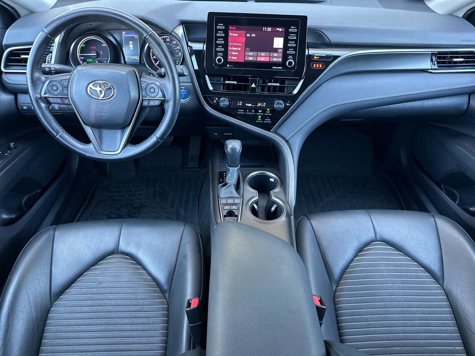 Used 2022 Toyota Camry SE w/ Convenience Package FWD image 13
