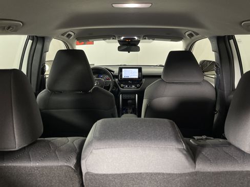 Used 2023 Toyota Corolla Cross LE image 14