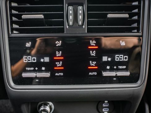 Used 2023 Porsche Cayenne Turbo GT image 46