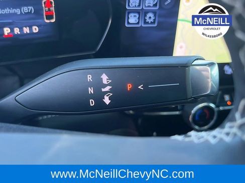 Used 2024 Chevrolet Blazer EV LT image 19