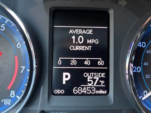 Used 2019 Toyota Corolla LE image 29