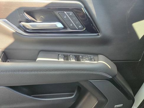 New 2026 GMC Yukon Denali AWD/4WD image 11