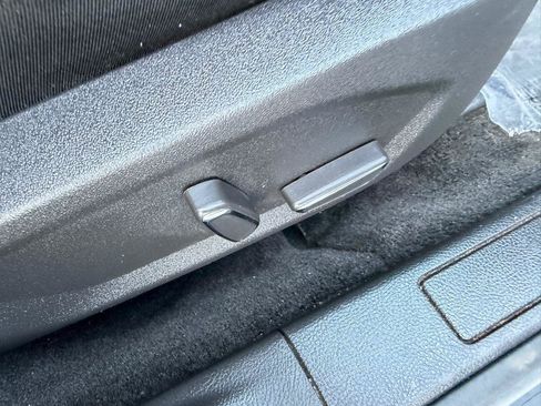 Used 2016 Ford Fusion SE FWD image 18