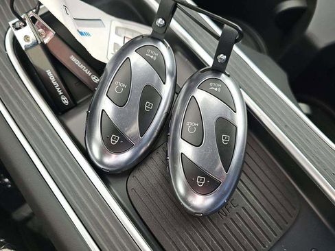 Used 2026 Hyundai Palisade Calligraphy image 13