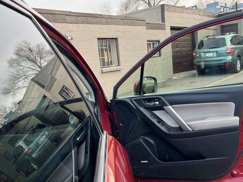 Used 2016 Subaru Forester 2.5i Touring w/ Popular Package #2 image 11