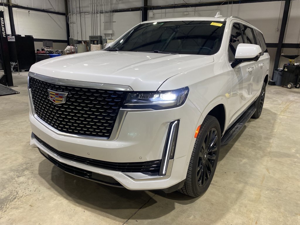 Used 2023 Cadillac Escalade ESV Premium Luxury AWD/4WD image 19