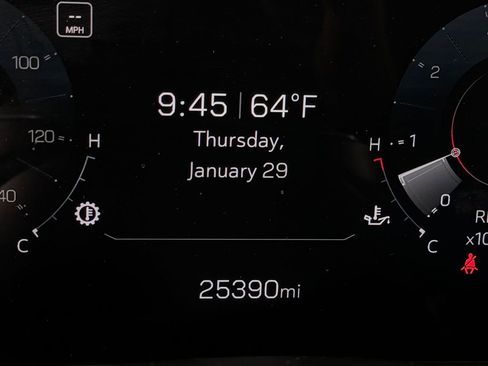 Used 2025 GMC Yukon Denali RWD image 21