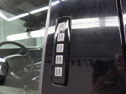 Used 2024 Ford F350 King Ranch image 59