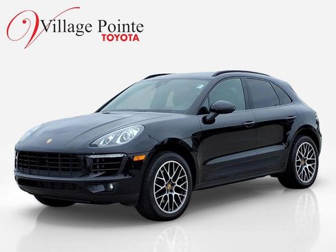 Used 2018 Porsche Macan AWD/4WD image 1