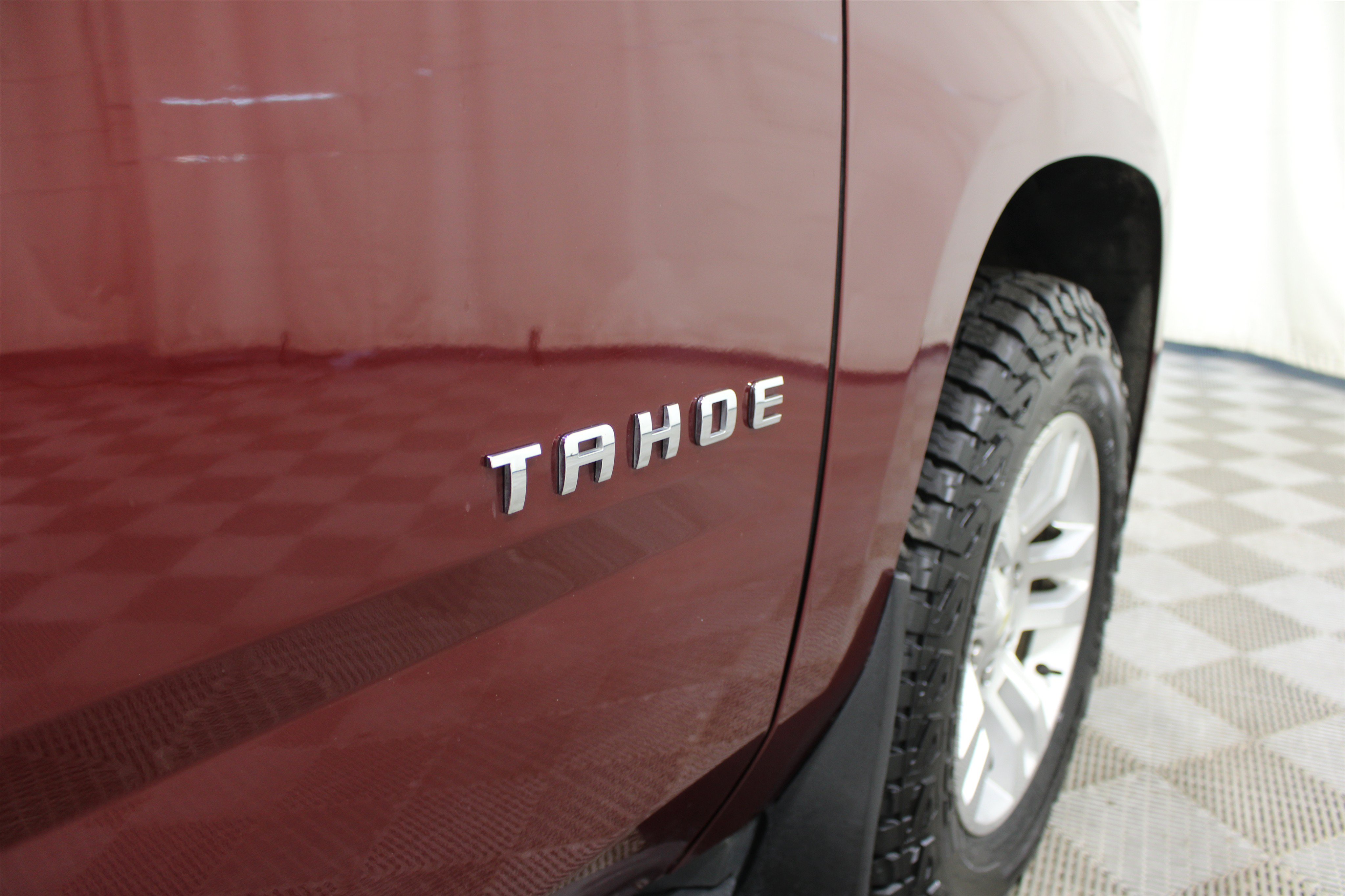 Used 2017 Chevrolet Tahoe LT AWD/4WD image 30