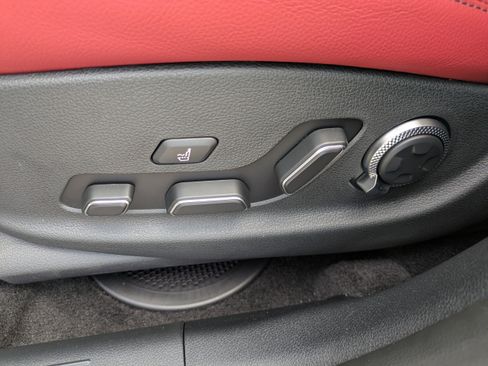 New 2026 Genesis GV70 2.5T Sport Prestige AWD/4WD image 19