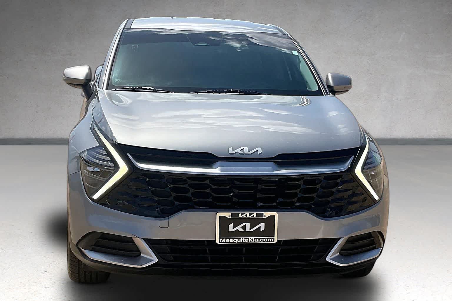 Certified 2024 Kia Sportage EX FWD image 6