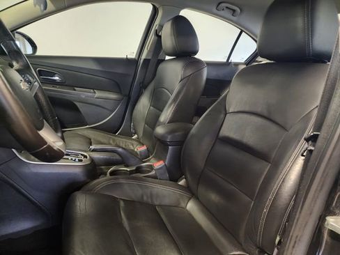 Used 2014 Chevrolet Cruze LT image 12