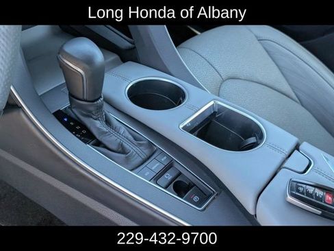 Used 2019 Toyota Avalon Limited FWD image 21