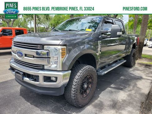 Used 2018 Ford F250 Lariat w/ Lariat Value Package image 1