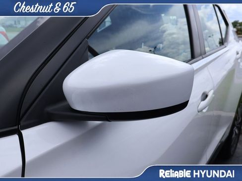 Used 2021 Nissan Kicks SV FWD image 13