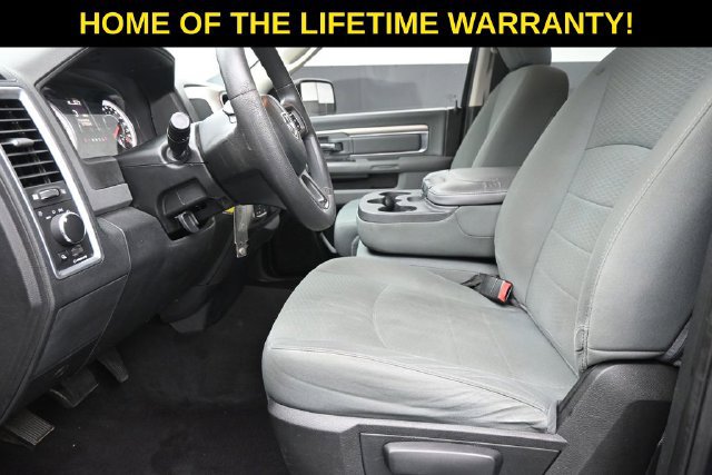 Used 2018 RAM 1500 Classic SLT AWD/4WD image 14