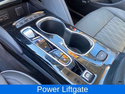 Used 2023 Buick Envision Avenir image 12