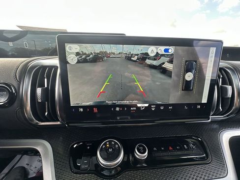 Used 2025 Ford Expedition Max Platinum w/ Stealth Performance Package image 23