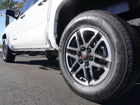 Used 2024 Toyota Tacoma TRD Sport image 6