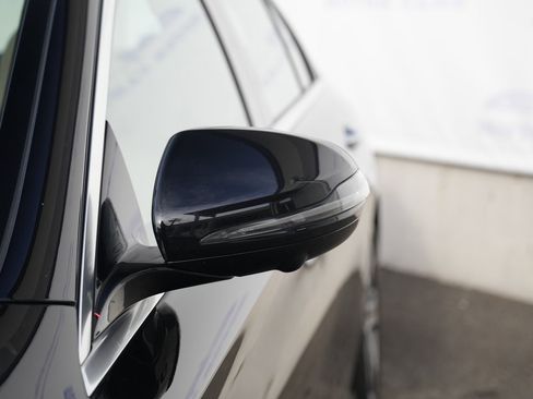 Used 2019 Mercedes-Benz E 300 4MATIC w/ Premium 1 Package image 10