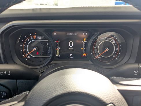 New 2025 Jeep Gladiator Sport image 28