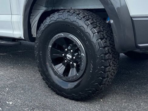 Used 2018 Ford F150 Raptor w/ Equipment Group 802A Luxury AWD/4WD image 22