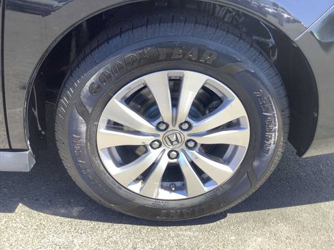 Used 2016 Honda Odyssey SE image 8