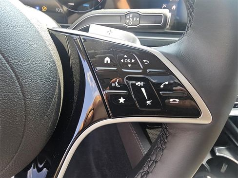 New 2026 Mercedes-Benz GLS 450 4MATIC image 18