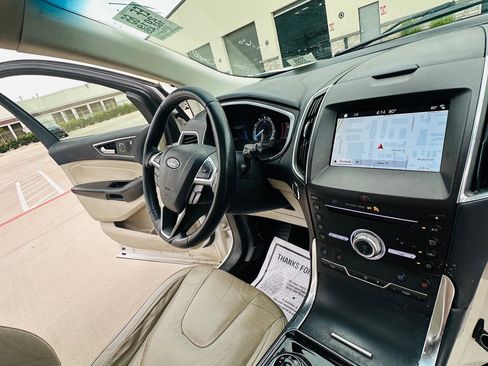 Used 2019 Ford Edge Titanium w/ Equipment Group 301A FWD image 24