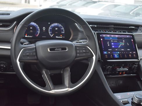 Used 2023 Jeep Grand Cherokee L Limited image 25