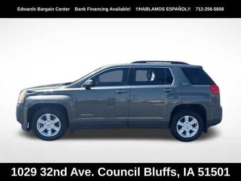 Used 2013 GMC Terrain SLE w/ Safety Package AWD/4WD image 4
