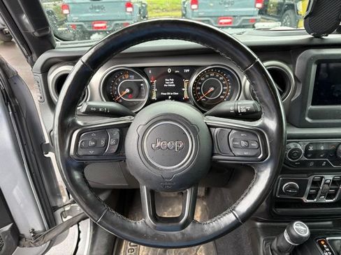 Used 2021 Jeep Gladiator Sport AWD/4WD image 18