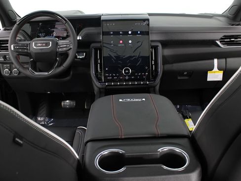 New 2026 GMC Yukon XL AT4 Ultimate AWD/4WD image 12