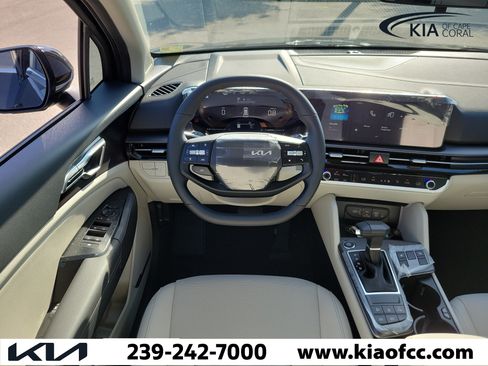 New 2026 Kia Sportage EX FWD image 16