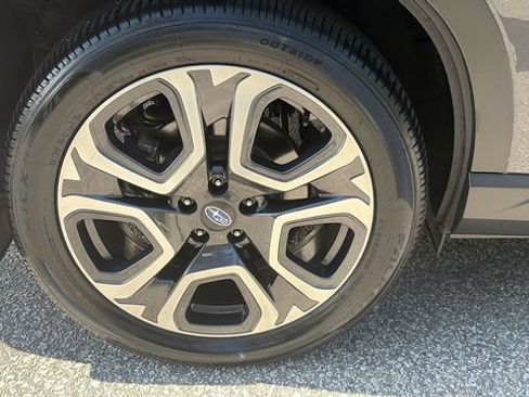 Used 2023 Subaru Ascent Limited AWD/4WD image 19