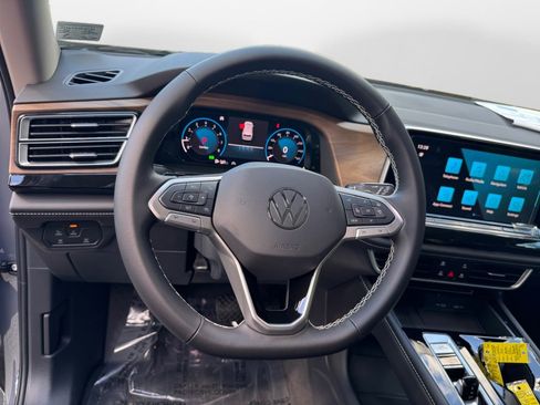 New 2026 Volkswagen Atlas SE image 10