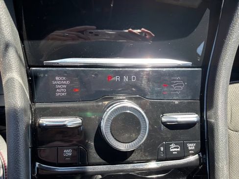 Used 2022 Jeep Grand Cherokee Trailhawk w/ Advanced Protech Group II AWD/4WD image 18