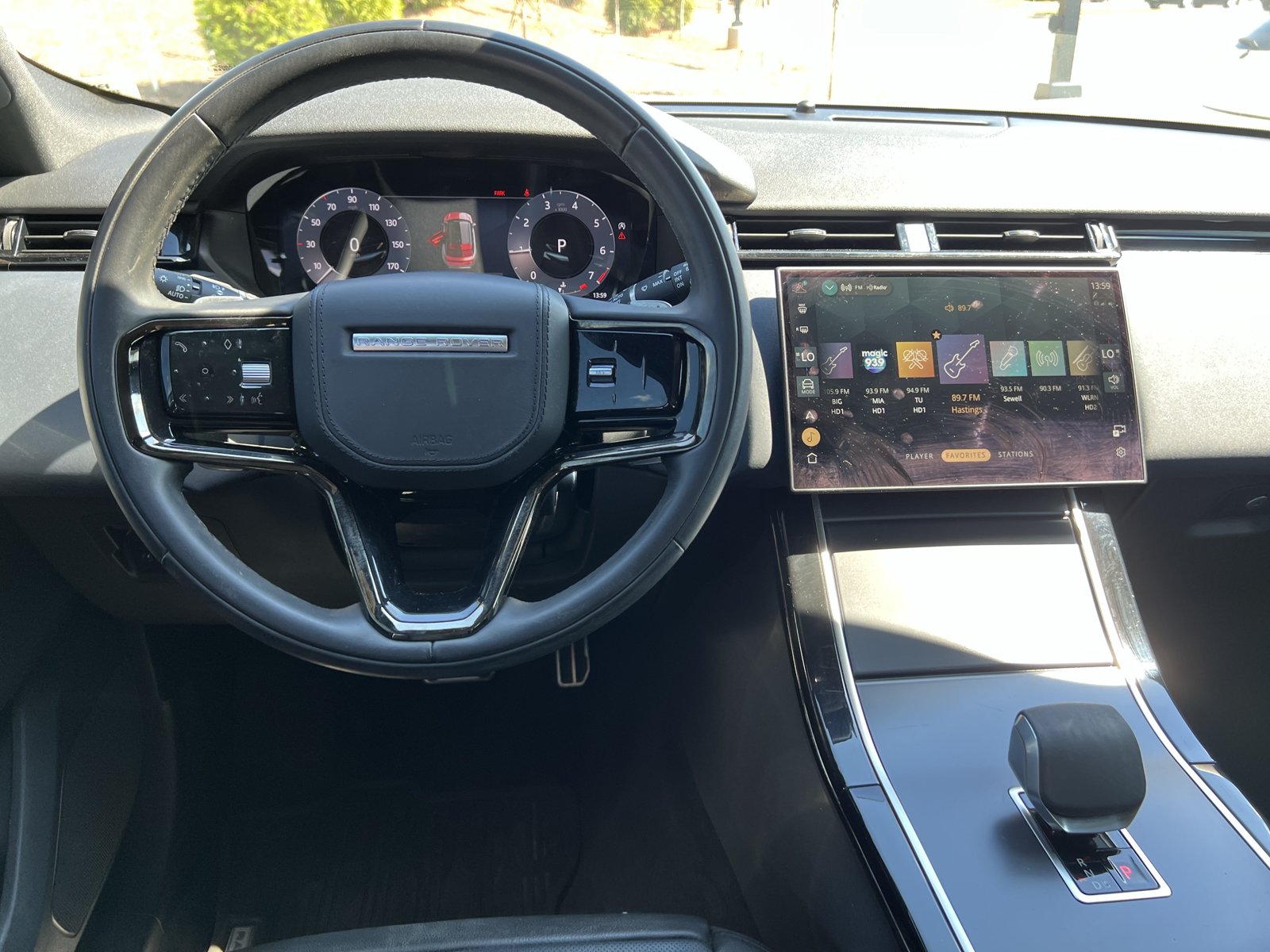 Used 2024 Land Rover Range Rover Velar Dynamic SE AWD/4WD image 29