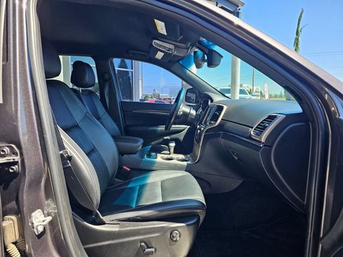 Used 2015 Jeep Grand Cherokee Limited AWD/4WD image 11
