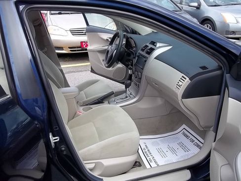 Used 2013 Toyota Corolla LE FWD image 10