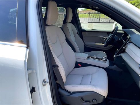 New 2026 Volvo XC90 T8 Plus w/ Protection Package image 32