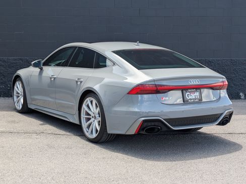 Used 2024 Audi RS 7 Performance AWD/4WD image 13