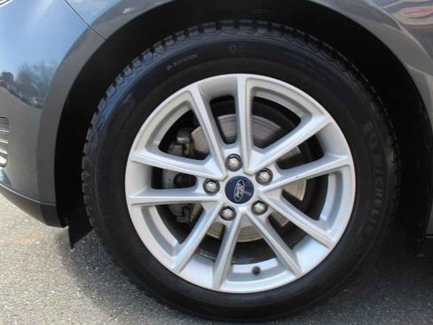 Used 2017 Ford Focus SE image 29