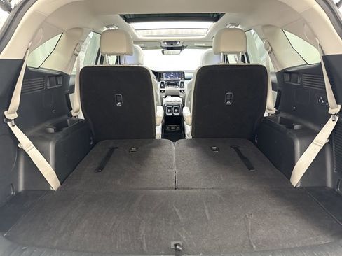 Certified 2023 Kia Sorento SX image 32