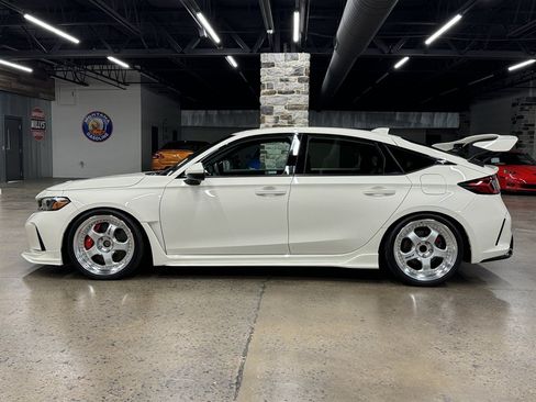 Used 2025 Honda Civic Type R image 4