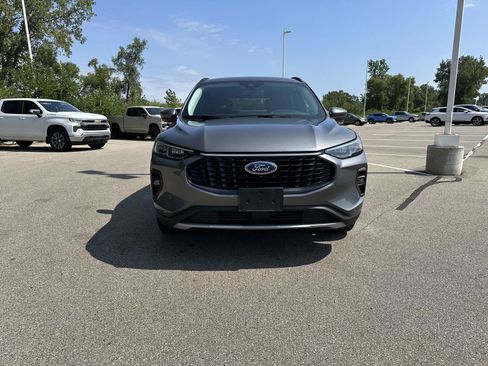Used 2024 Ford Escape Platinum AWD/4WD image 8