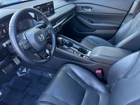 Used 2023 Honda Accord Sport image 11