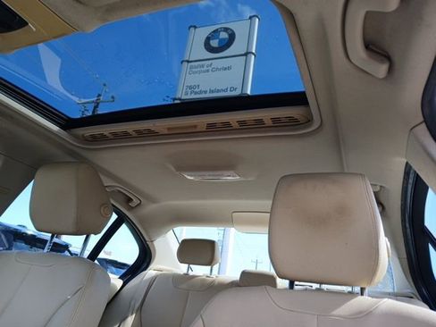 Used 2016 BMW 320i Sedan image 27